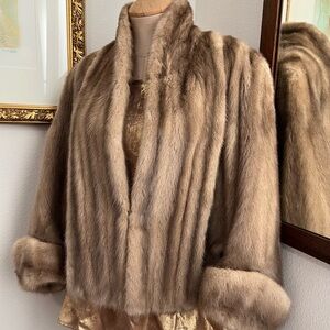 MINK Swing Jacket Cape.Natural Grey.Light weight.female.fully let out skins.